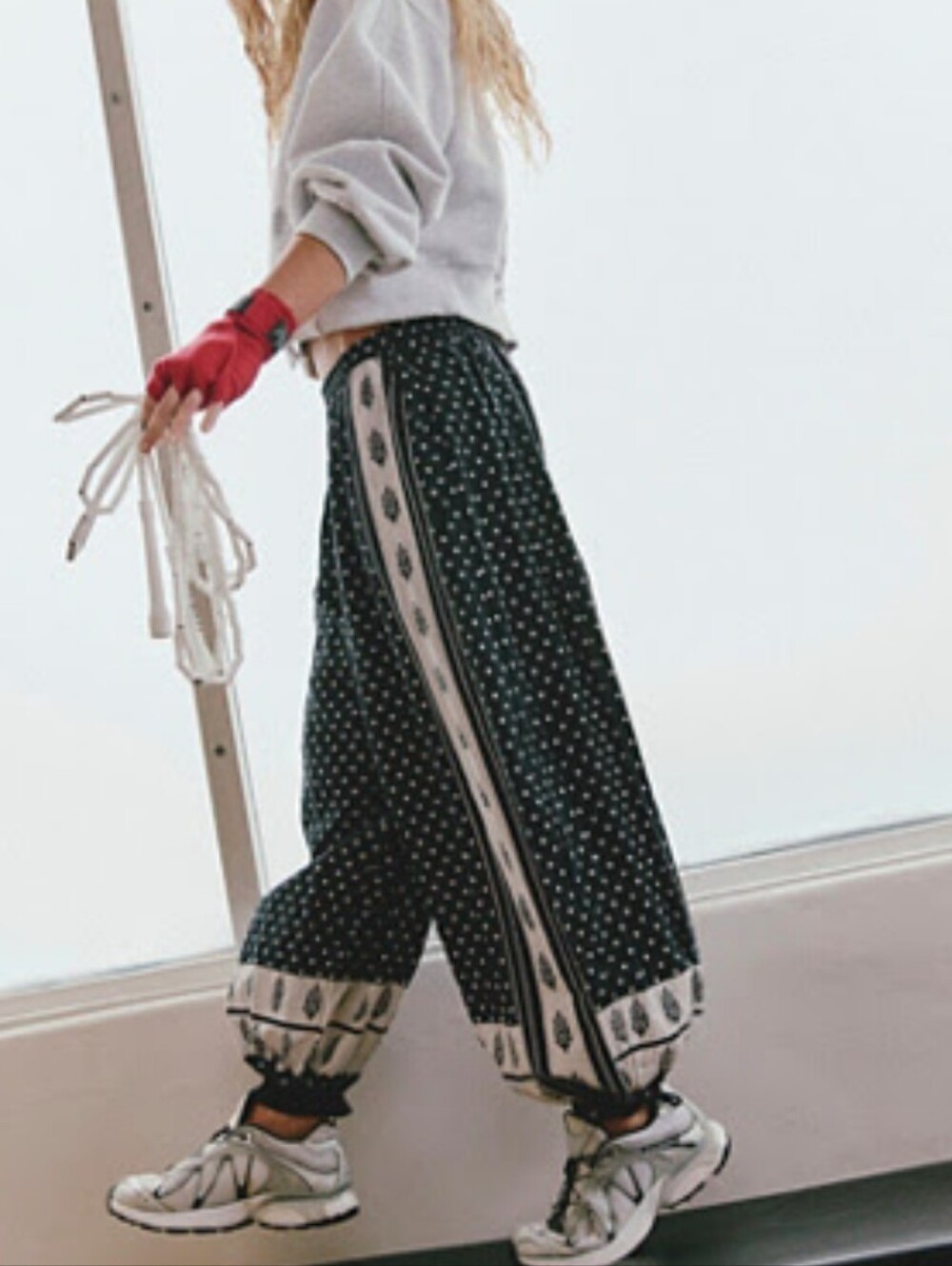 New Free People Movement On It Printed Balloon Pants, Sold Out Online - Picture 5 of 7